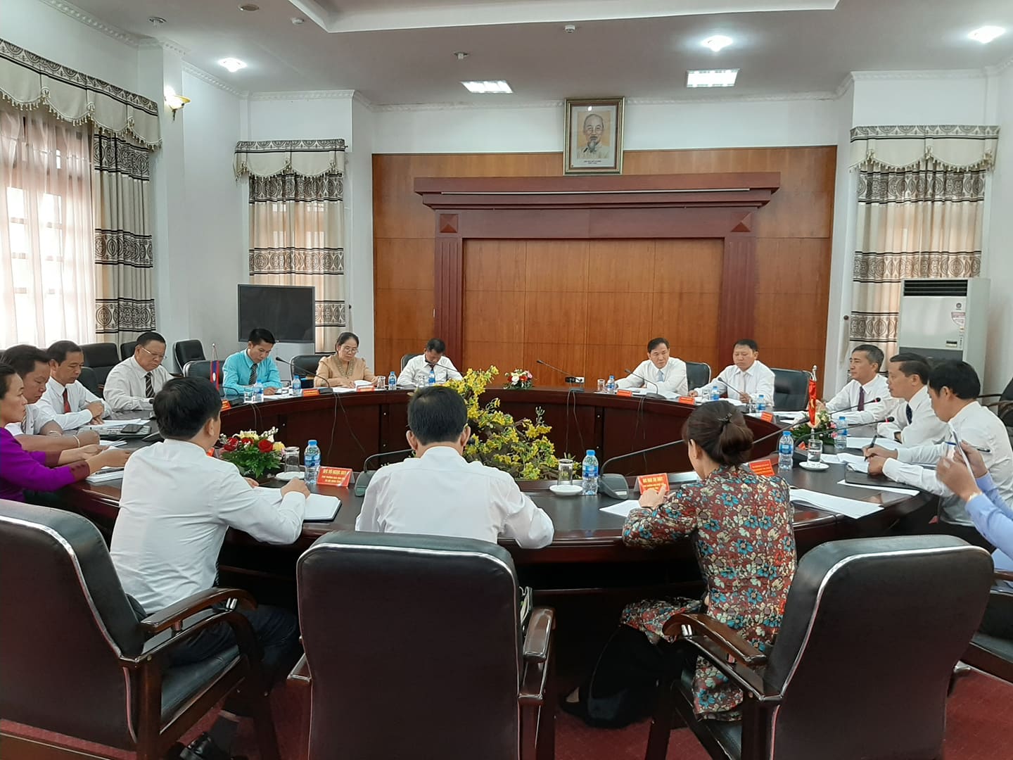 toàn cảnh
