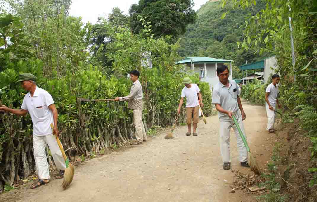 Bản Thèn Sin làm theo lời Bác