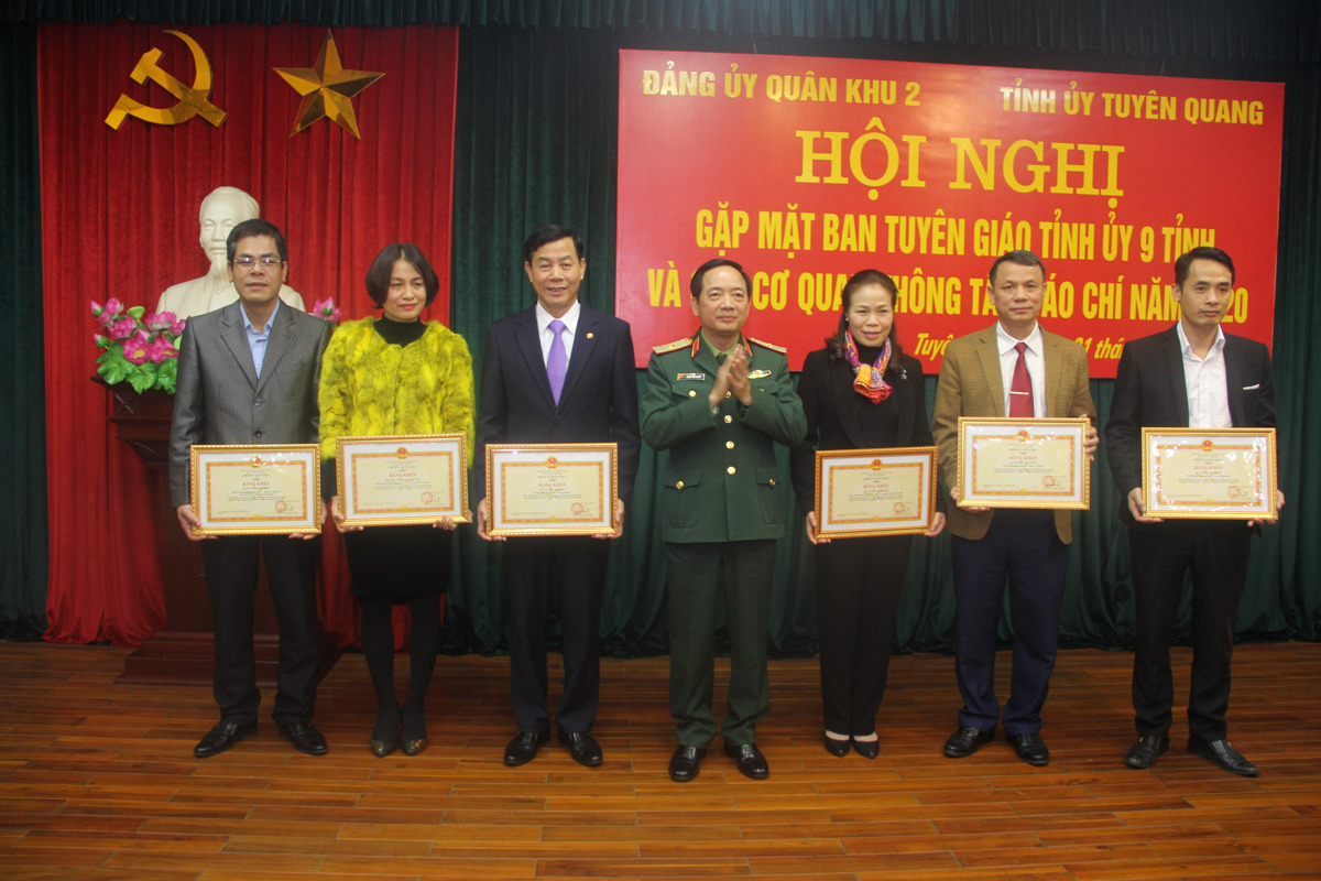 Gặp mặt Ban Tuyên giáo Tỉnh ủy 9 tỉnh và các cơ quan thông tấn báo chí năm 2020
