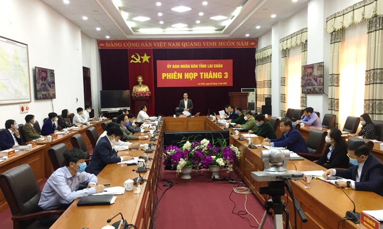 Quang cảnh Phiên họp