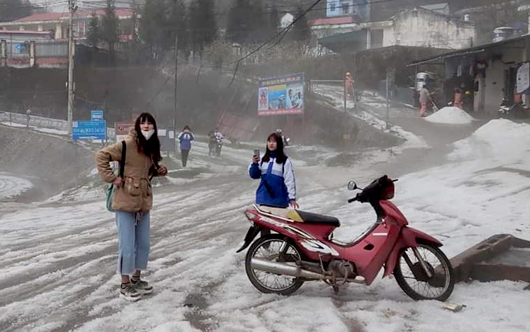 Mưa đá