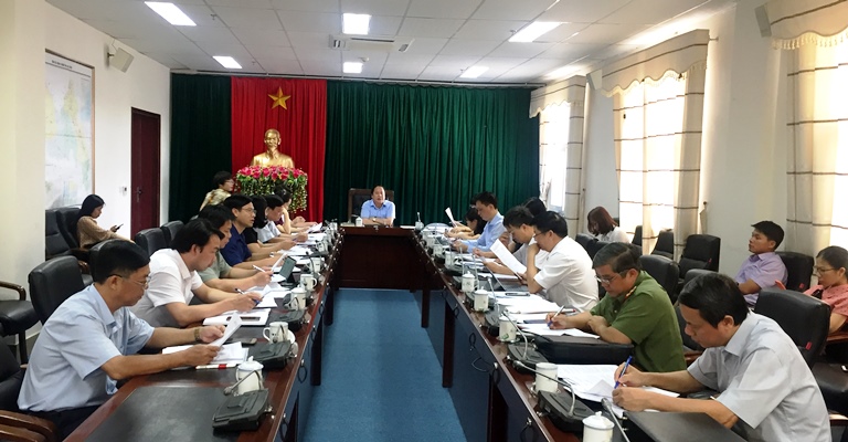 Quang cảnh cuộc họp. 