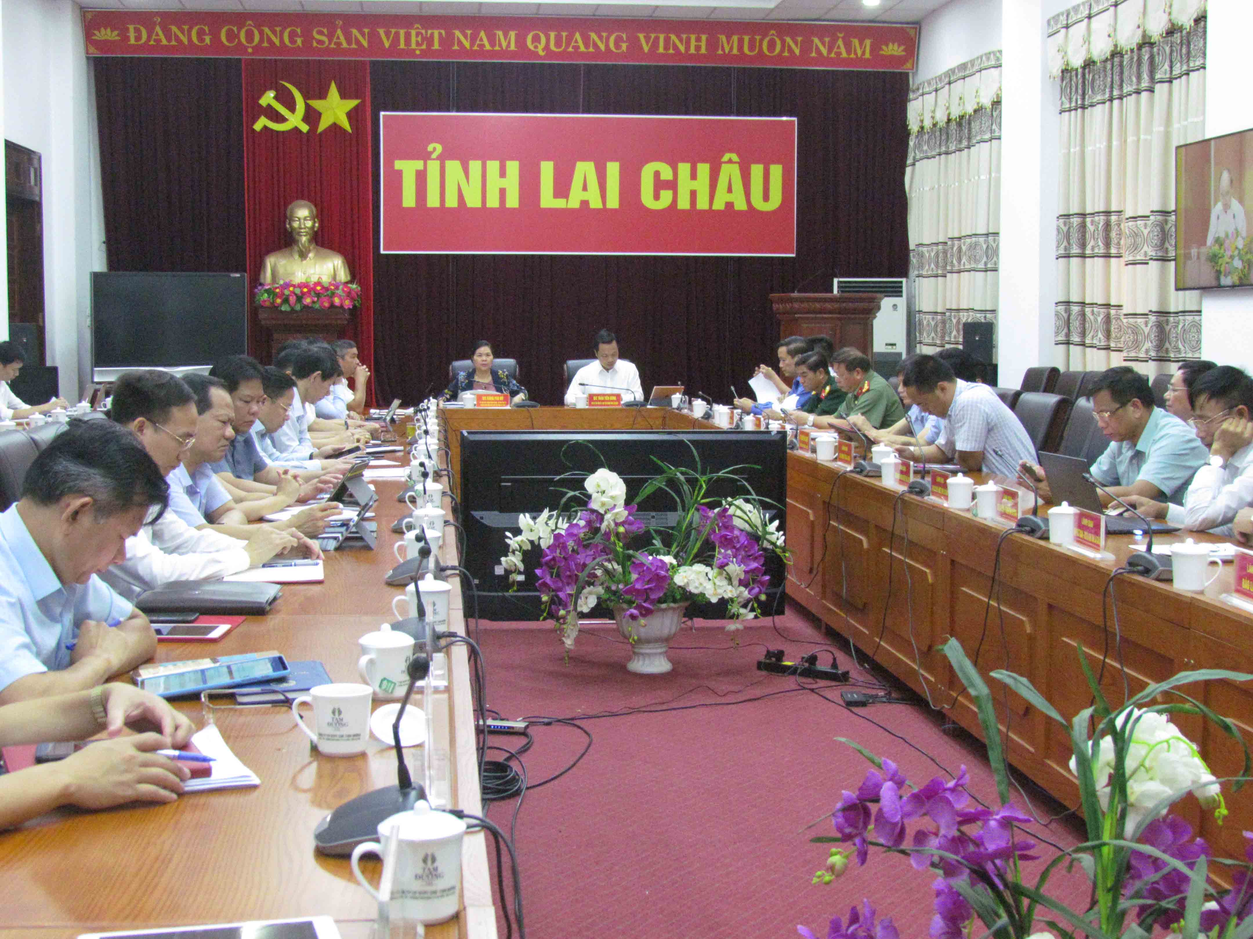 Quang cảnh Hội nghị ở điểm cầu tỉnh ta.