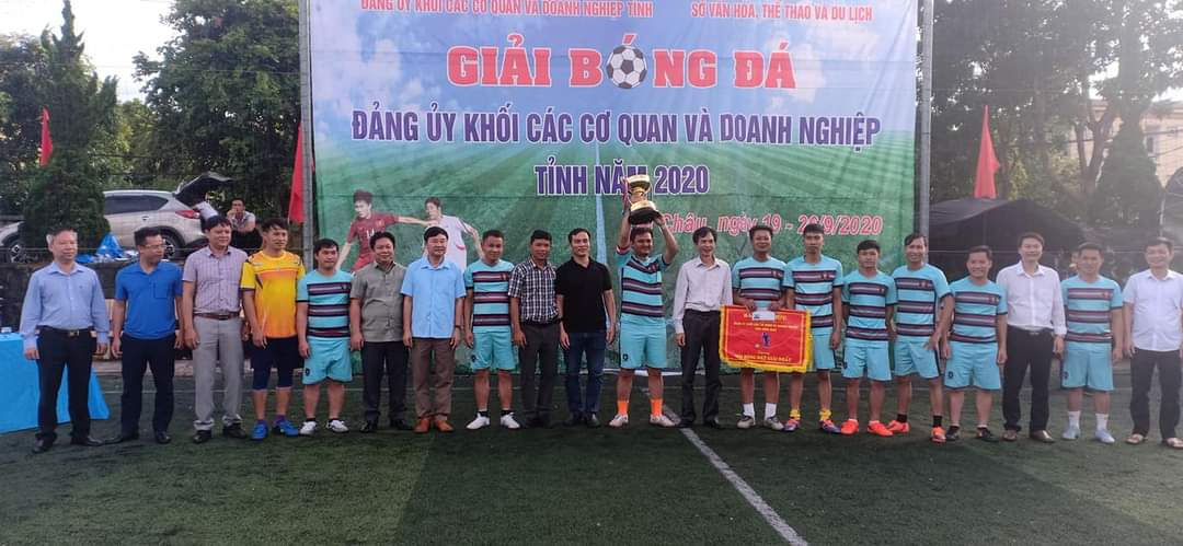 Đội bóng Đài Phát thanh-Truyền hình tỉnh đoạt Cúp vô địch