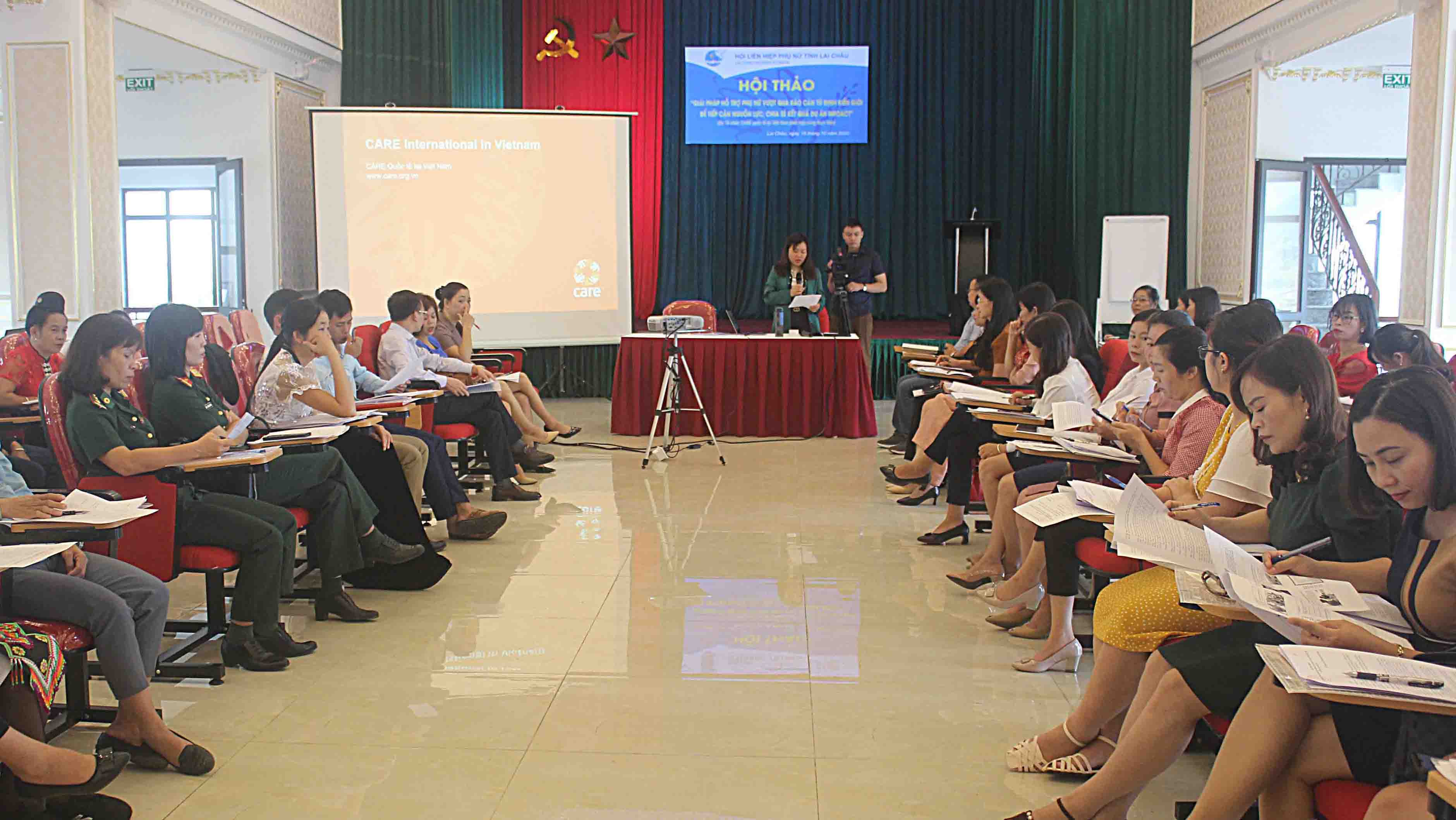 Quang cảnh  Hôi thảo.