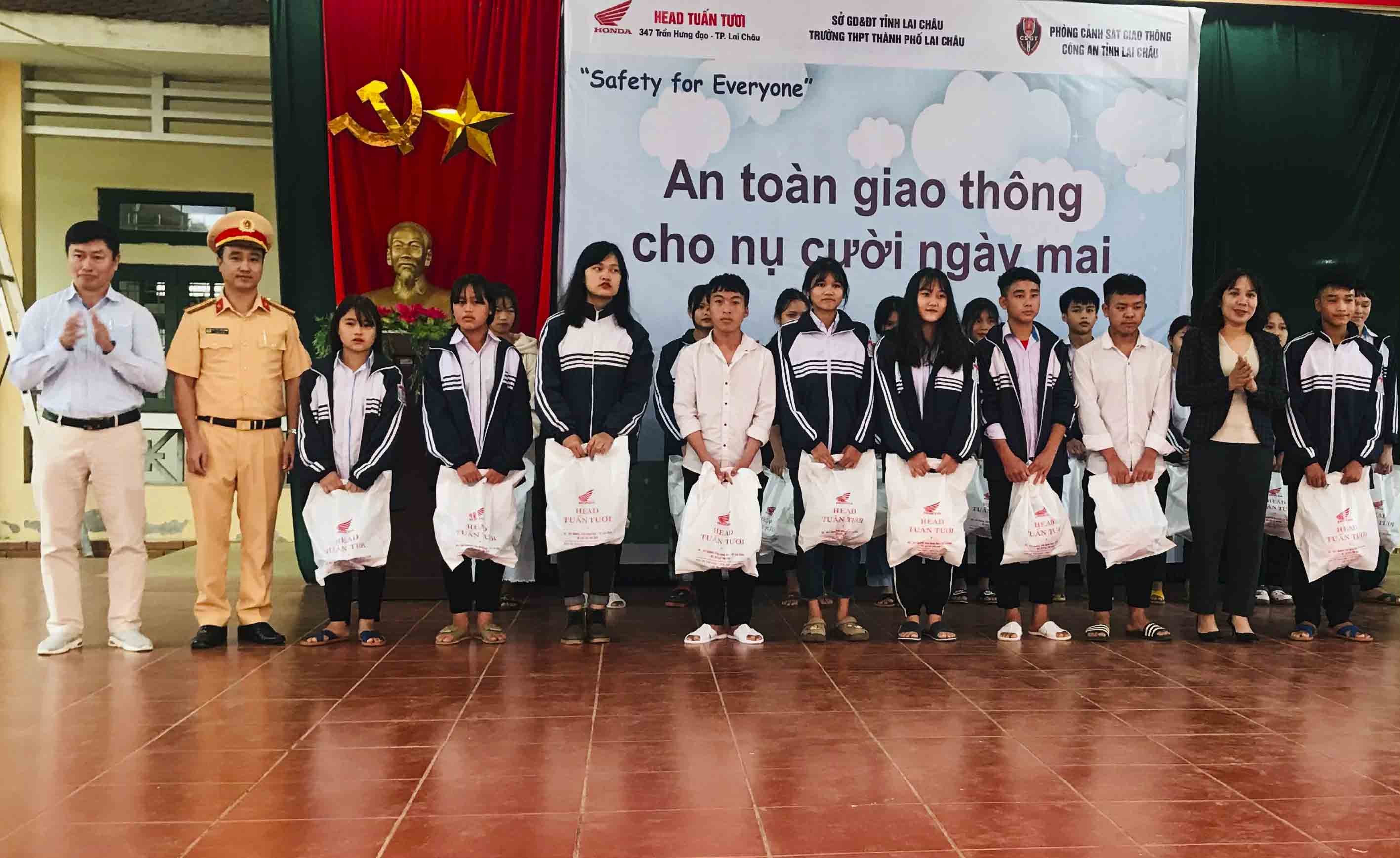 An toàn giao thông cho nụ cười ngày mai