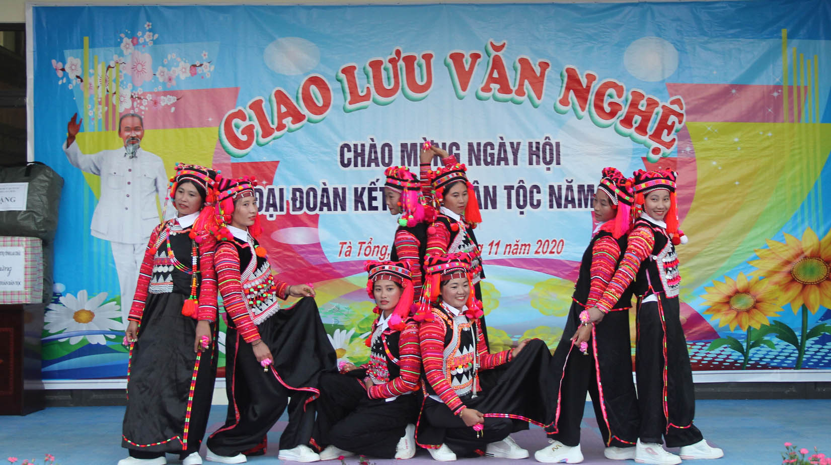 Những nét văn hóa truyền thống của dân tộc Hà Nhì (huyện Mường Tè) được lưu giữ nhờ phong trào “Toàn dân đoàn kết xây dựng đời sống văn hóa”.