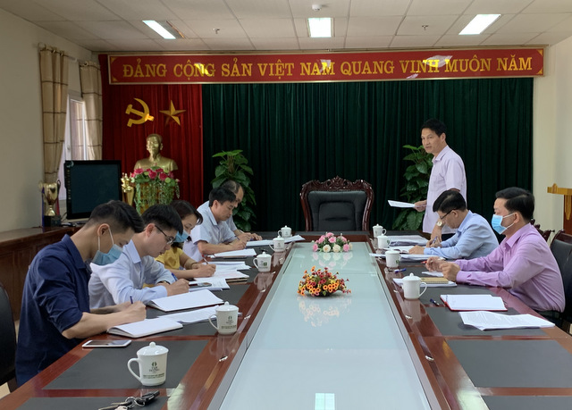 Quang cảnh buổi làm việc của đoàn giám sát tại Sở Nông nghiệp và phát triển nông thôn.