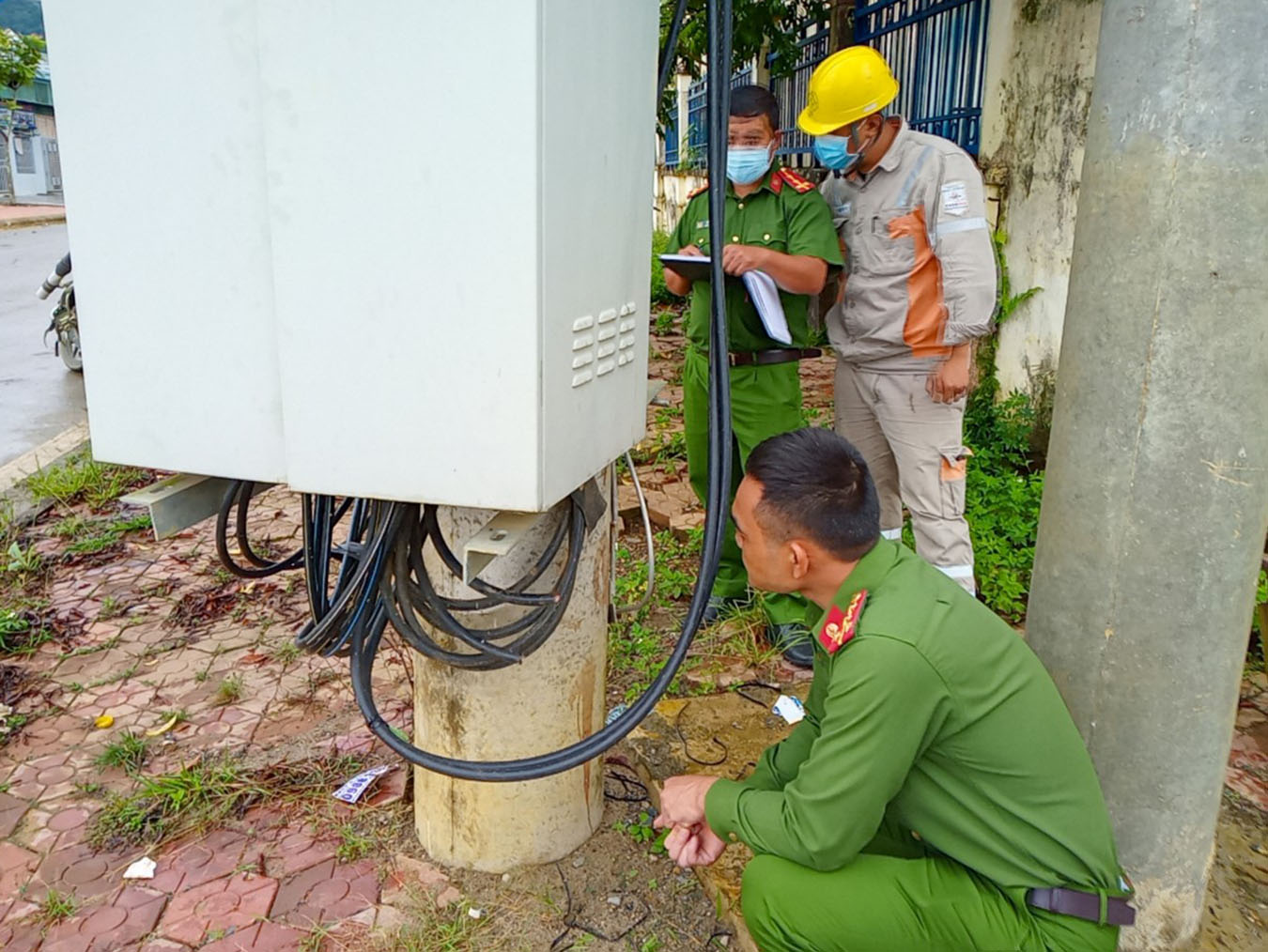 Nguy hiểm hành vi trộm cắp tài sản ngành Điện