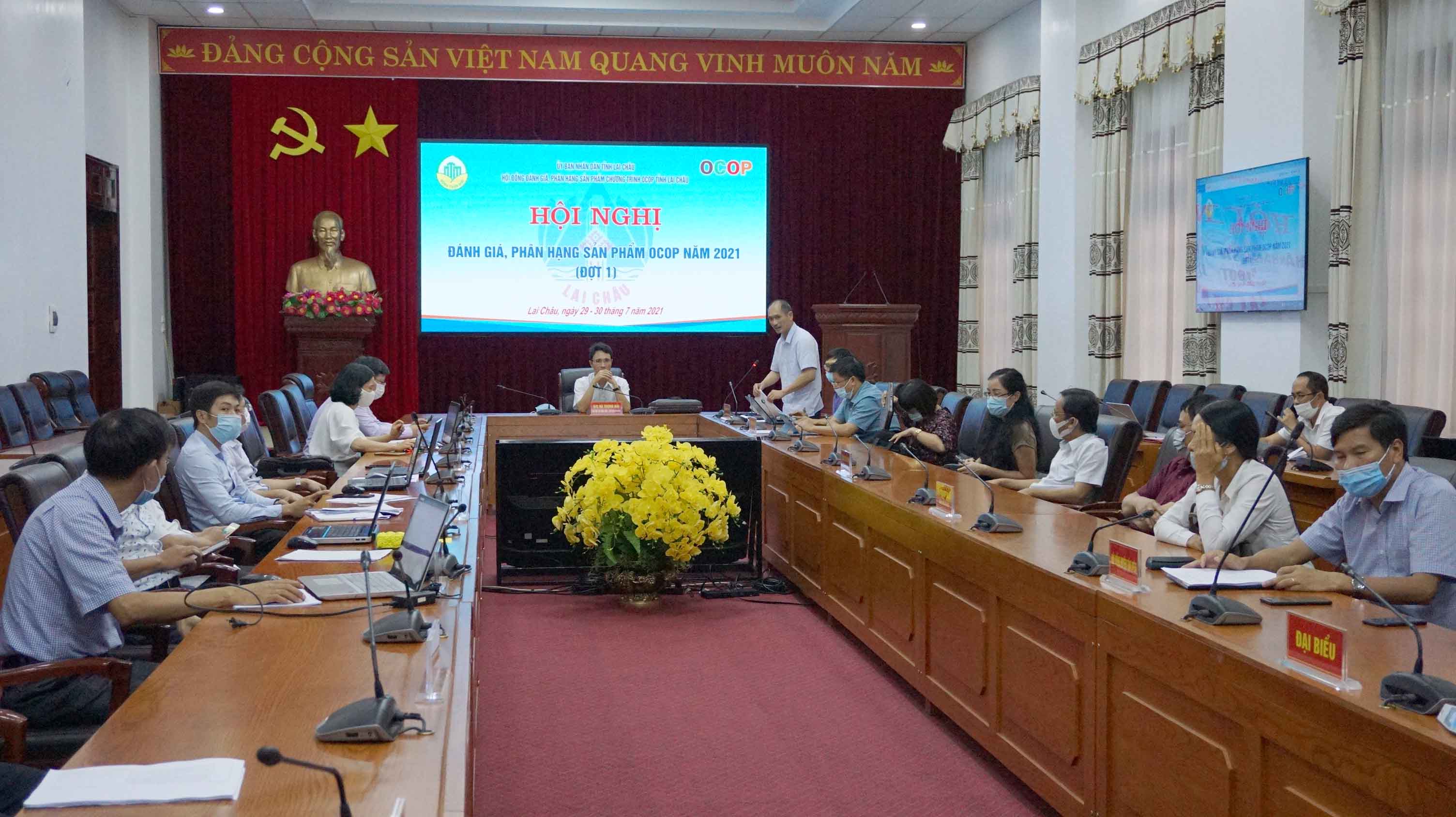 Quang cảnh Hội nghị.