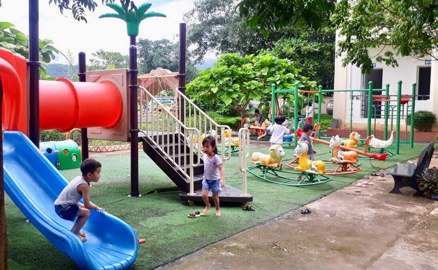 Mỗi gia đình hãy để trẻ sống đúng với tuổi thơ