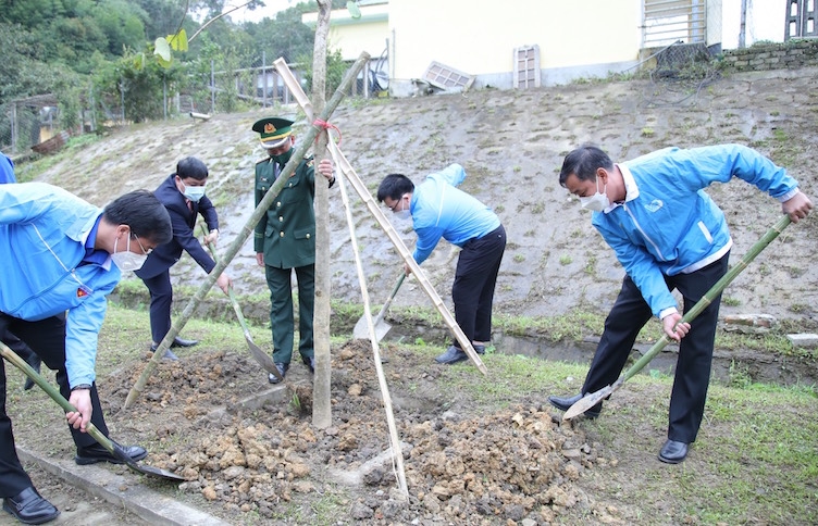 Đồng loạt triển khai chương trình “Tháng ba biên giới” với chủ đề “Biên cương Tổ quốc tôi” - Ảnh minh hoạ 4