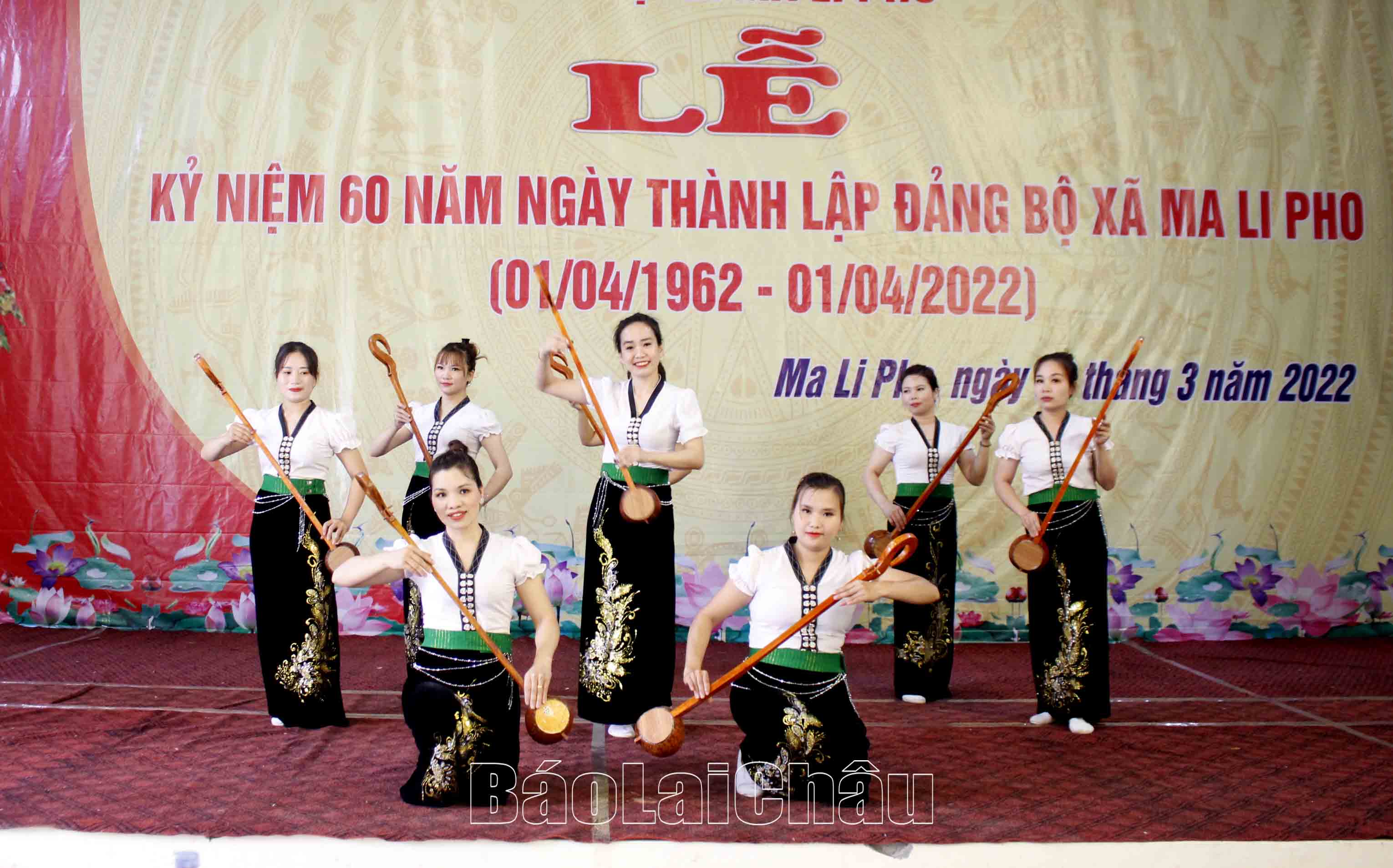 Văn nghệ chào mừng Lễ kỷ niệm 60 năm ngày thành lập Đảng bộ xã Ma Li Pho (1/4/1962-1/4/2022). 
