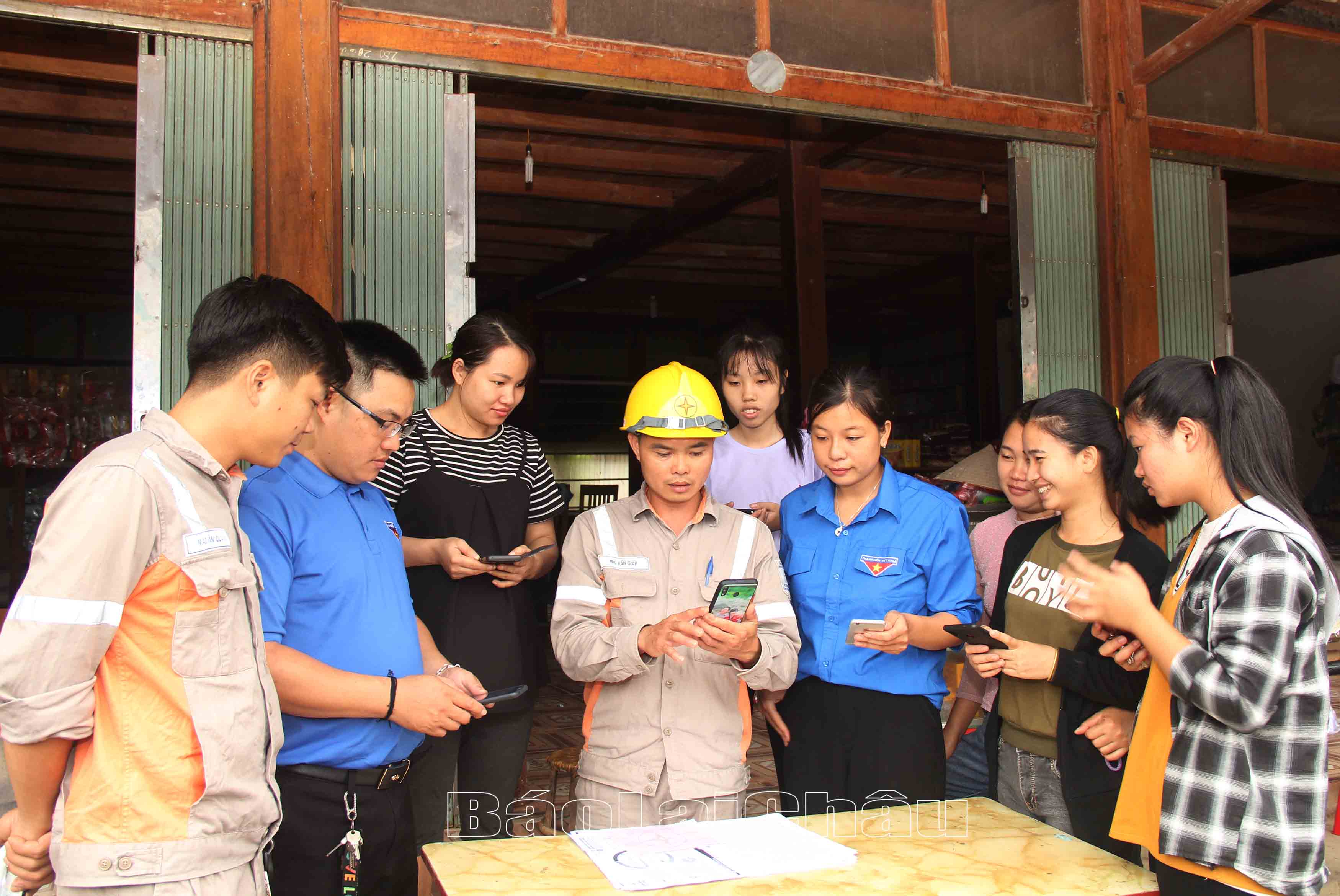 tư vấn