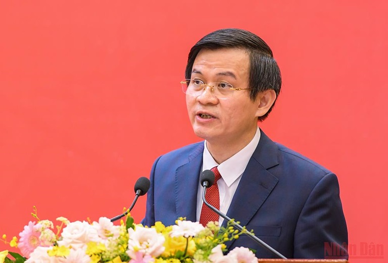 Đồng chí Đoàn Minh Huấn, Tổng Biên tập Tạp chí Cộng sản