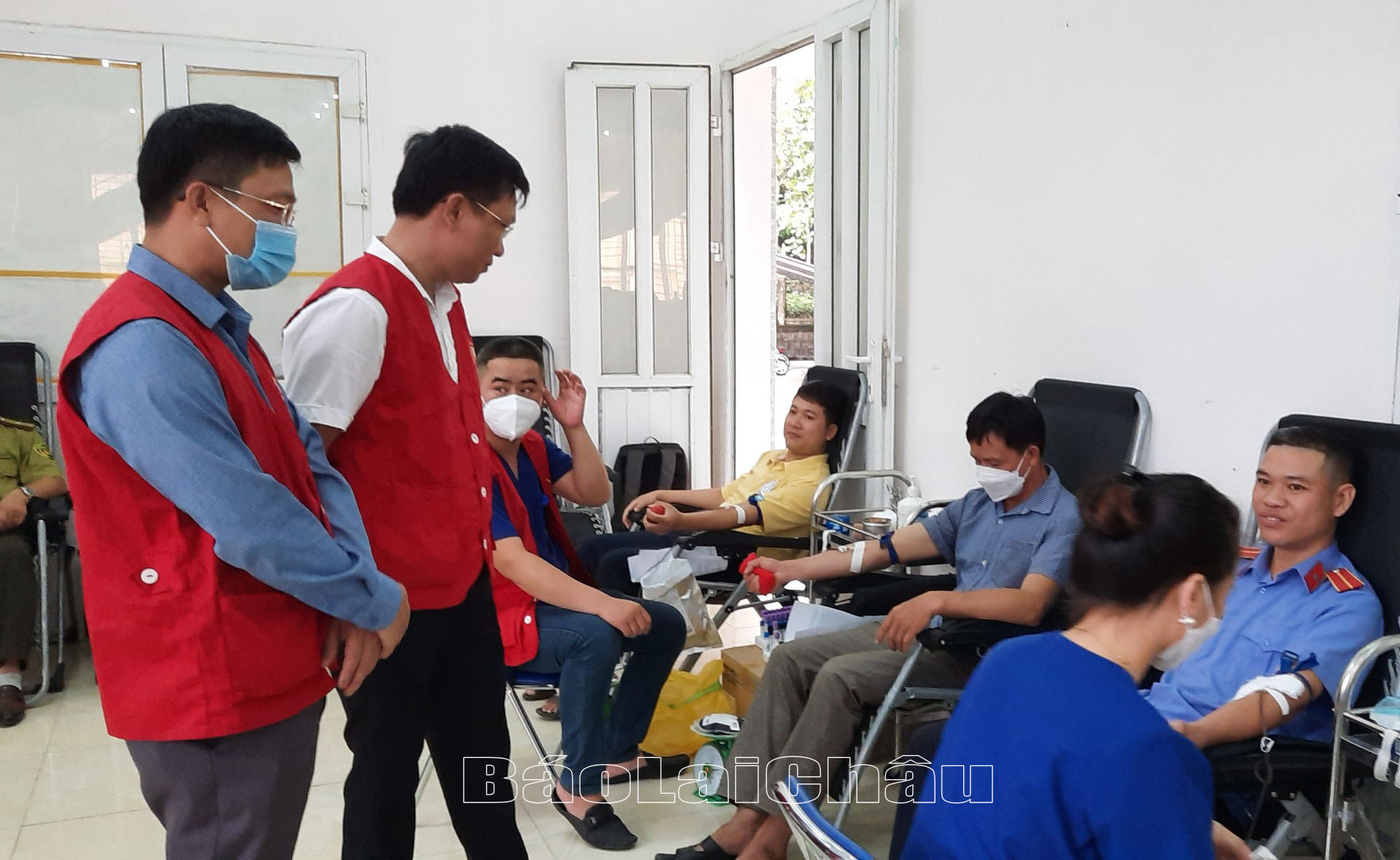 BCD thăm hỏi