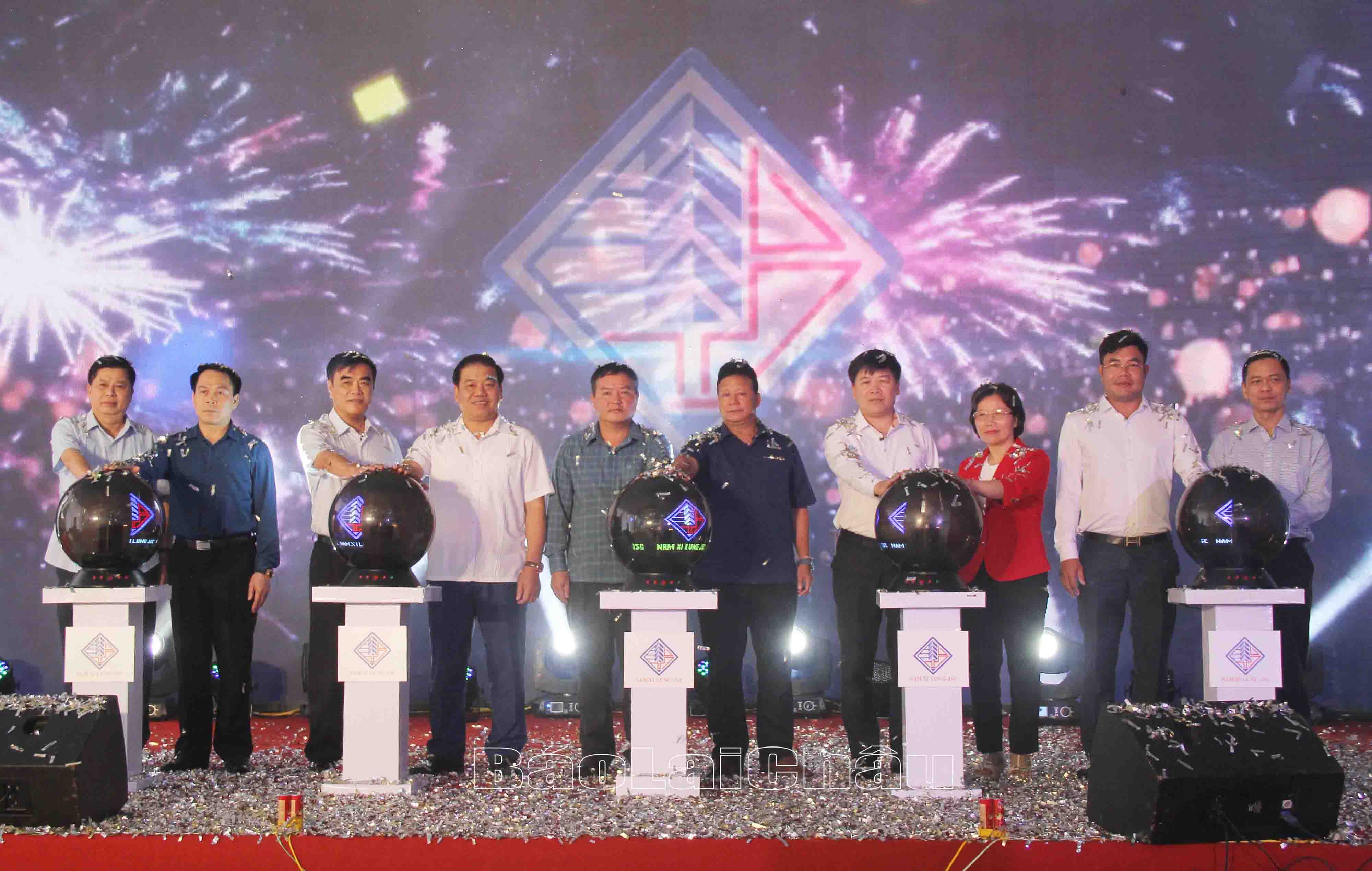 Nghi lễ ấn nút khánh thành