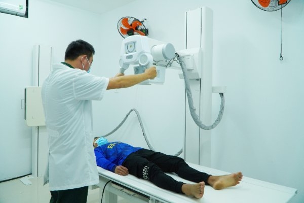  Tham gia BHYT, mọi người dân đều được tiếp cận các dịch vụ chăm sóc sức khỏe cơ bản mà không phụ thuộc vào khả năng chi trả của mình. (Ảnh: Quảng Nam)