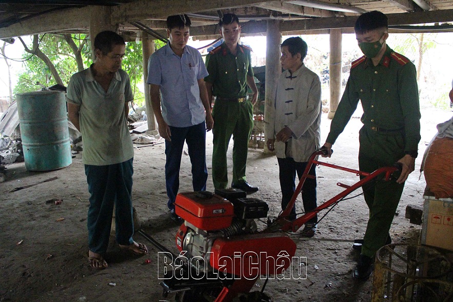 Chương trình hỗ trợ máy móc trong sản xuất nông nghiệp đã giúp nhiều hộ dân xã Nậm Ban thay đổi tập quán canh tác nông nghiệp, vươn lên trong cuộc sống.
