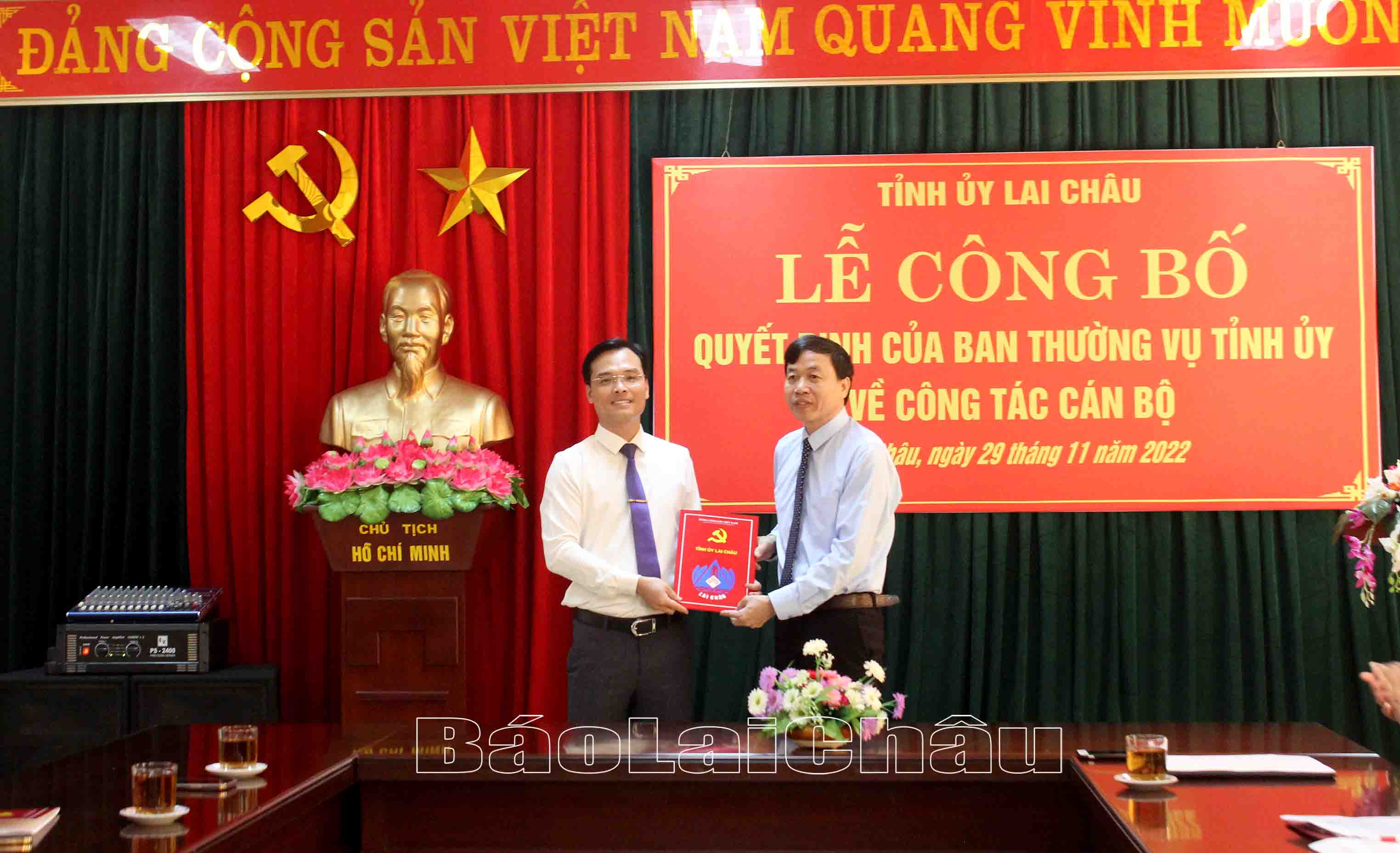 Đồng chí Lê Văn Lương - Phó Bí thư Thường trực Tỉnh ủy phát biểu tại buổi Lễ công bố Quyết định.