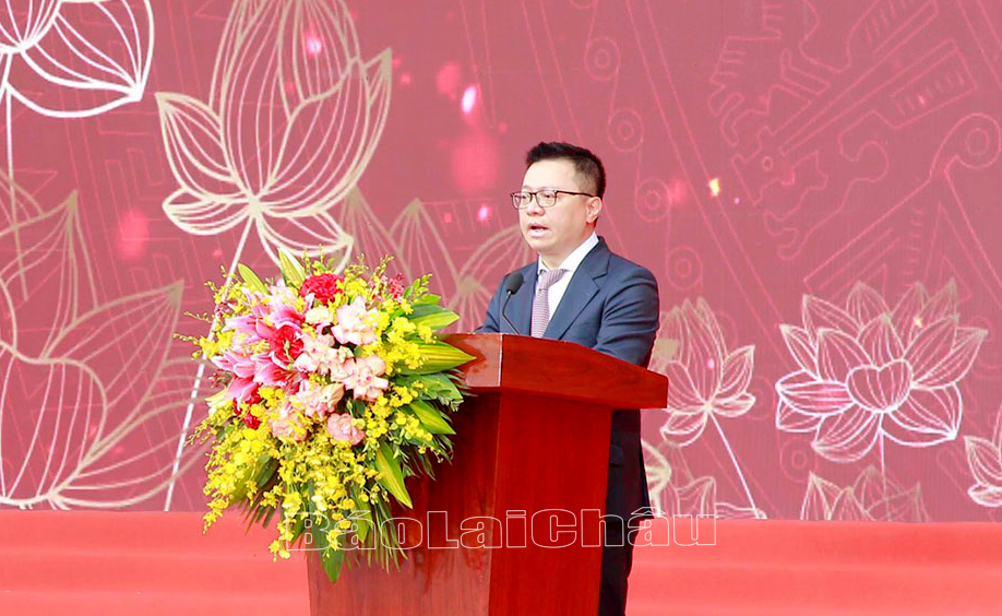 Chủ tịch Hội Nhà báo Việt Nam phát biểu khai mạc Hội báo.