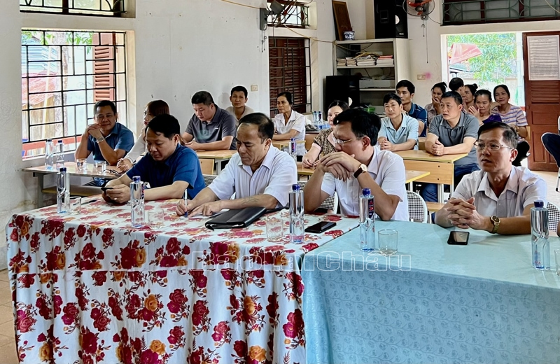 Quang cảnh lễ bàn giao