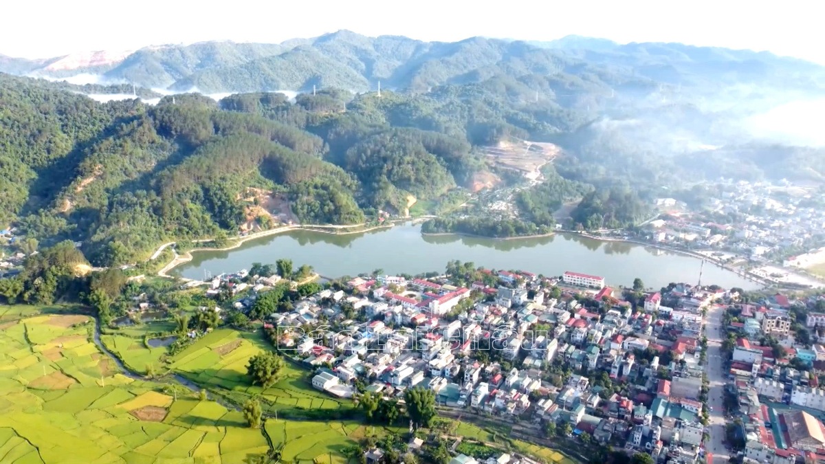 Xây dựng thị trấn điển hình bảo vệ an ninh Tổ quốc