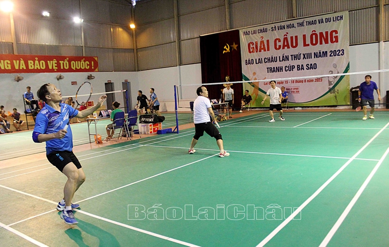 Trận đấu tranh giải đôi nam lãnh đạo nhóm 2.