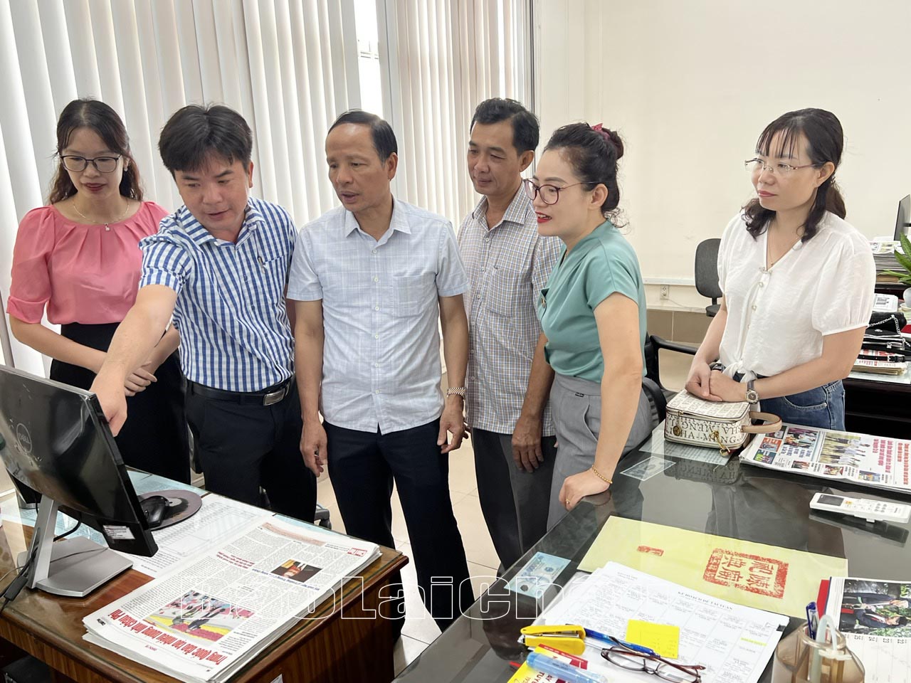 Báo Lai Châu thăm, trao đổi kinh nghiệm, nghiệp vụ tại Báo Cần Thơ 