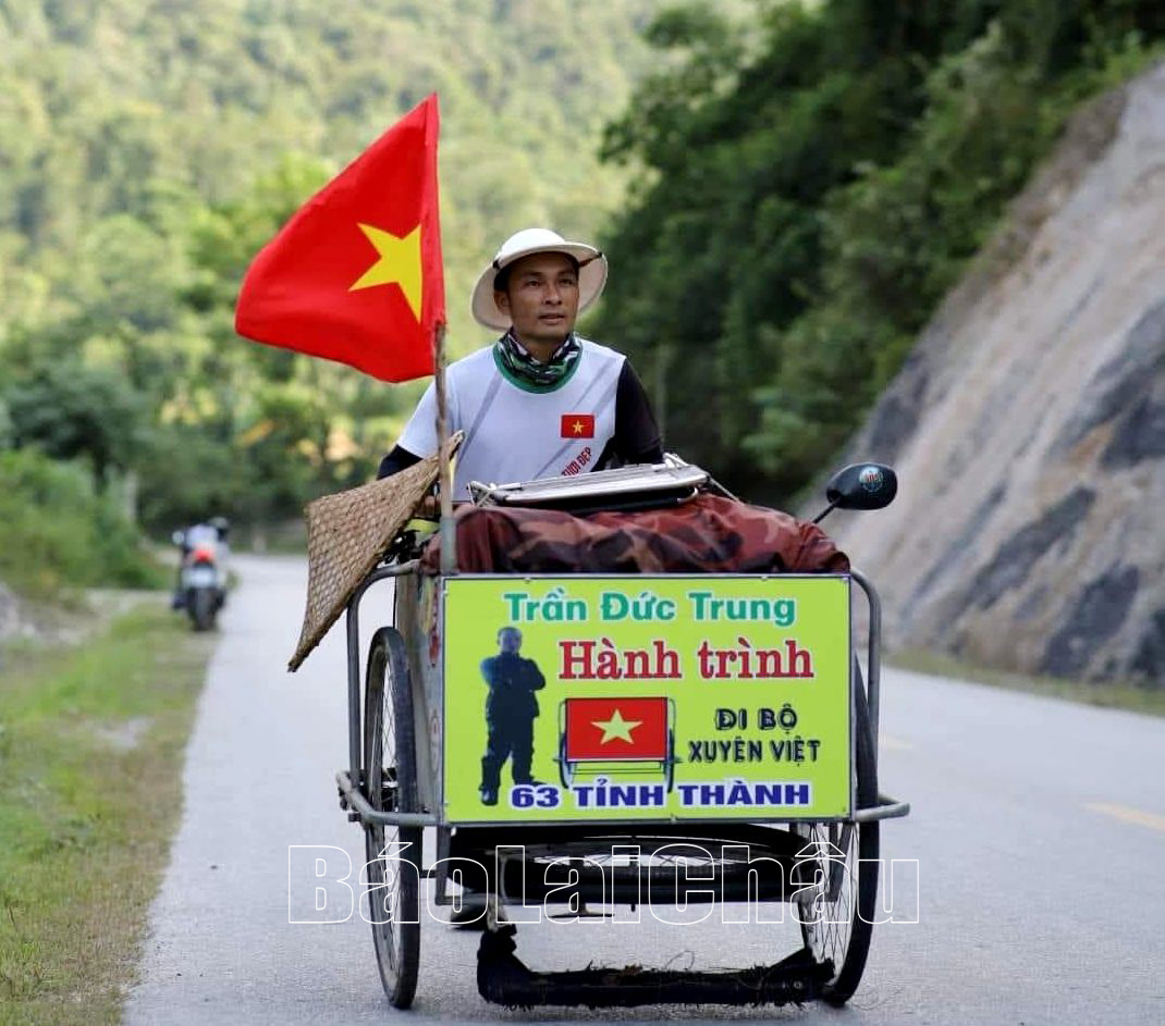 Hành trình xuyên Việt với chiếc xe tự chế của Trần Đức Trung.