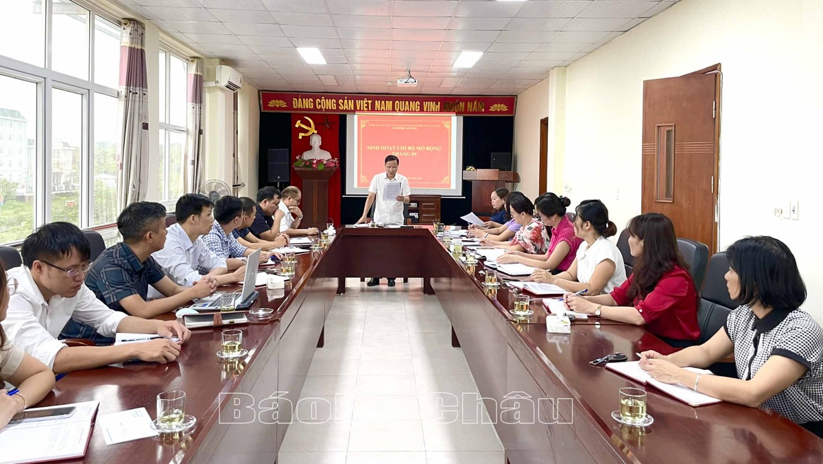 Chi bộ Báo Lai Châu : Hội nghị quán triệt các văn bản của Trung ương và Tỉnh uỷ