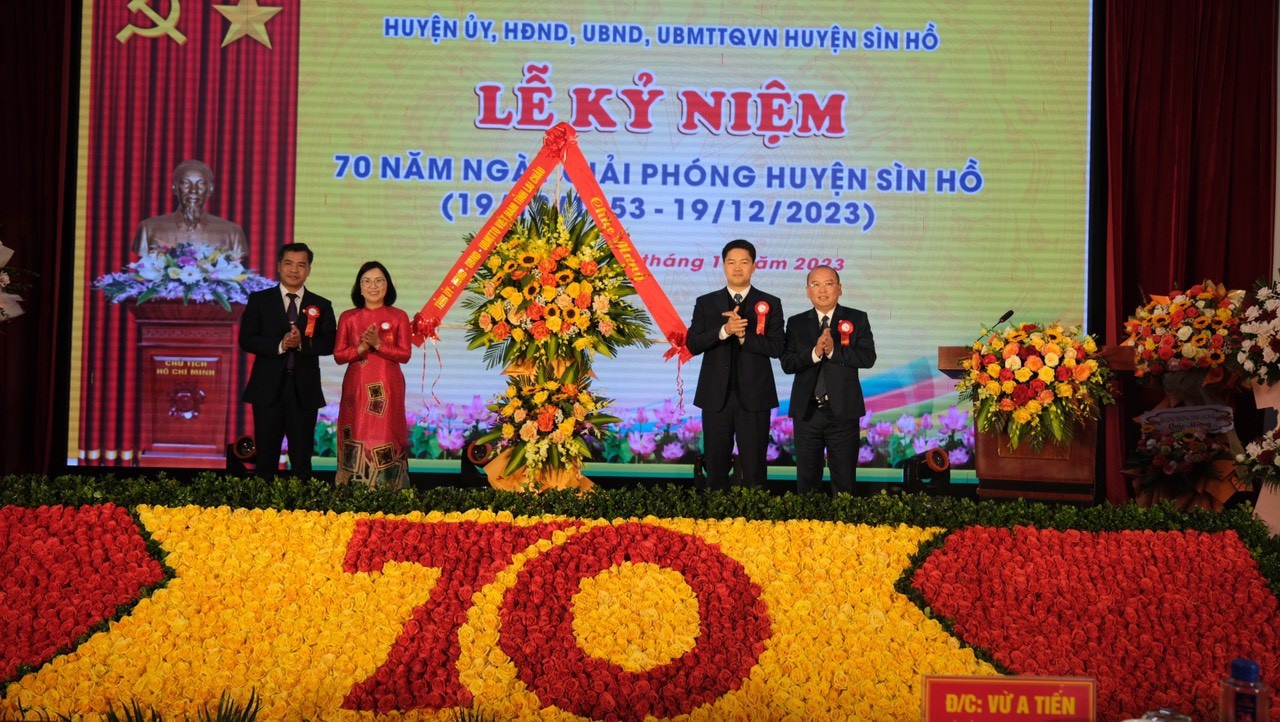 Kỷ niệm 70 năm Ngày Giải phóng huyện Sìn Hồ (19/12/1953 - 19/12/2023)