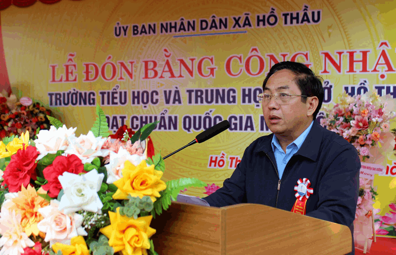 Đồng chí Sùng Lử Páo - Chủ tịch UBND huyện Tam Đường phát biểu tại lễ đón nhận.