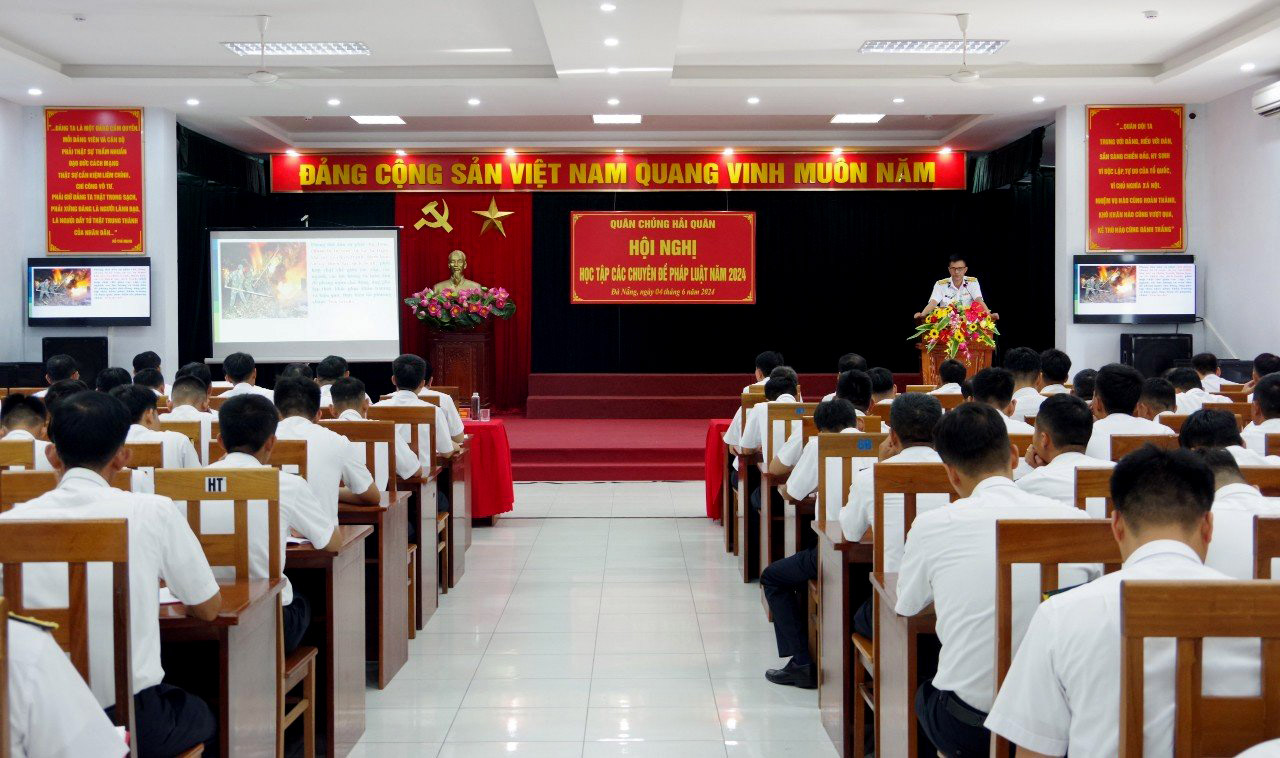 Học tập các chuyên đề pháp luật năm 2024