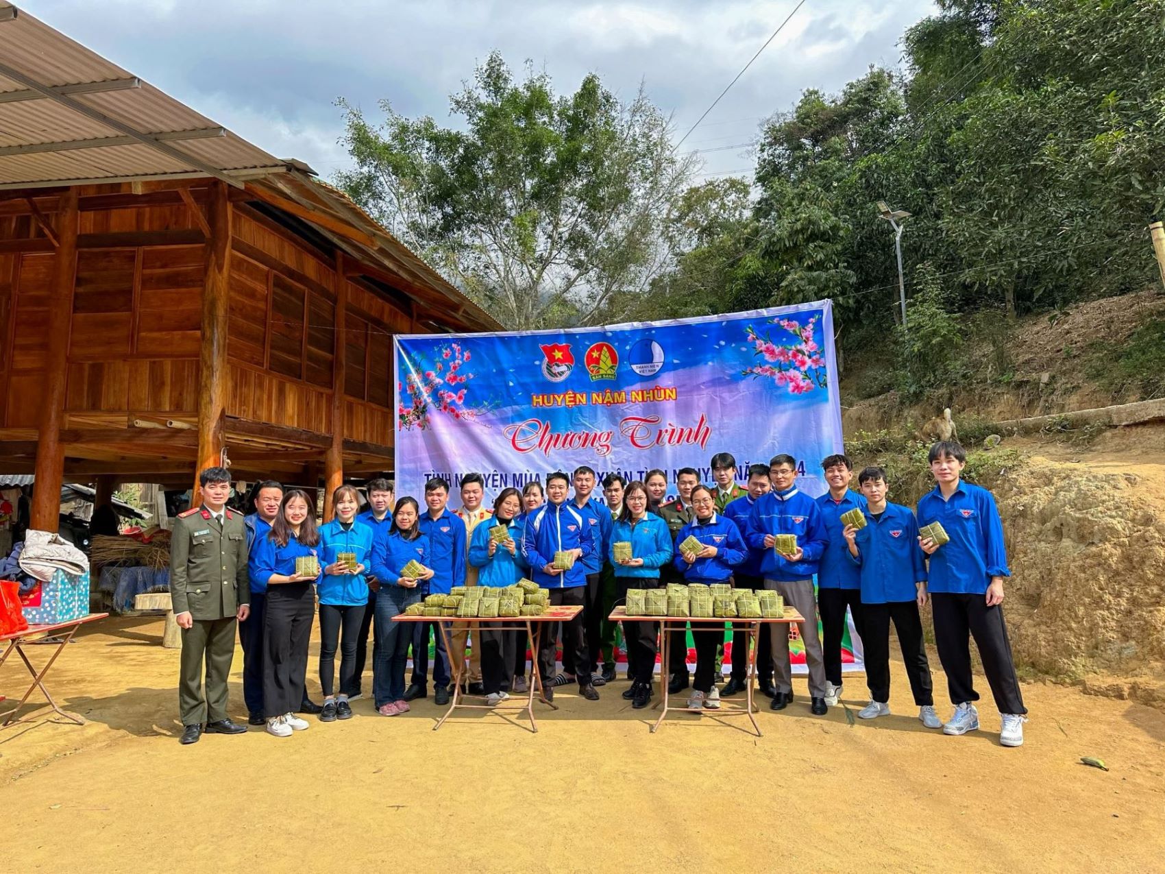 Đoàn Thị trấn Nậm Nhùn tham gia hoạt động Xuân tình nguyện năm 2024