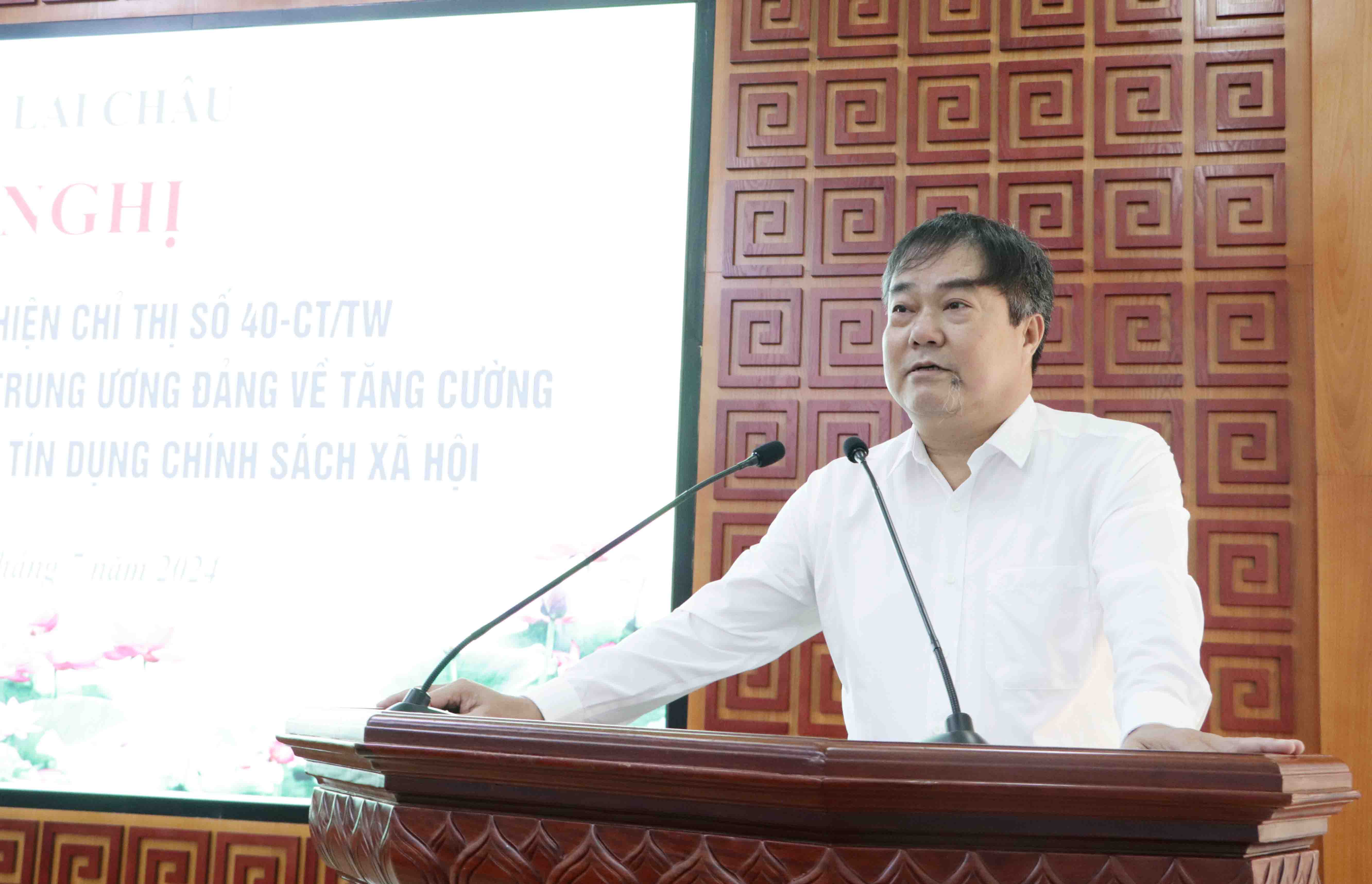 Đồng chí Nguyễn Minh Phương – Phó Bí thư Thường trực Đảng ủy Ngân hàng CSXH Trung ương phát biểu tại hội nghị.