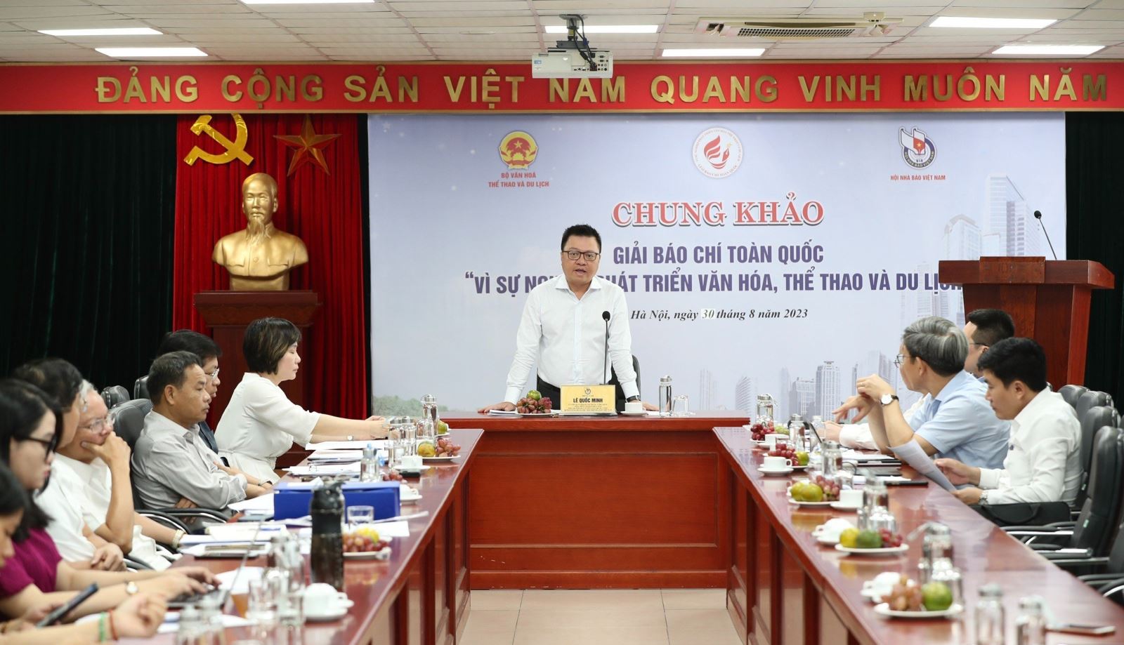 Chung khảo Giải báo chí toàn quốc “Vì sự nghiệp phát triển văn hóa, thể thao và du lịch” lần thứ Hai