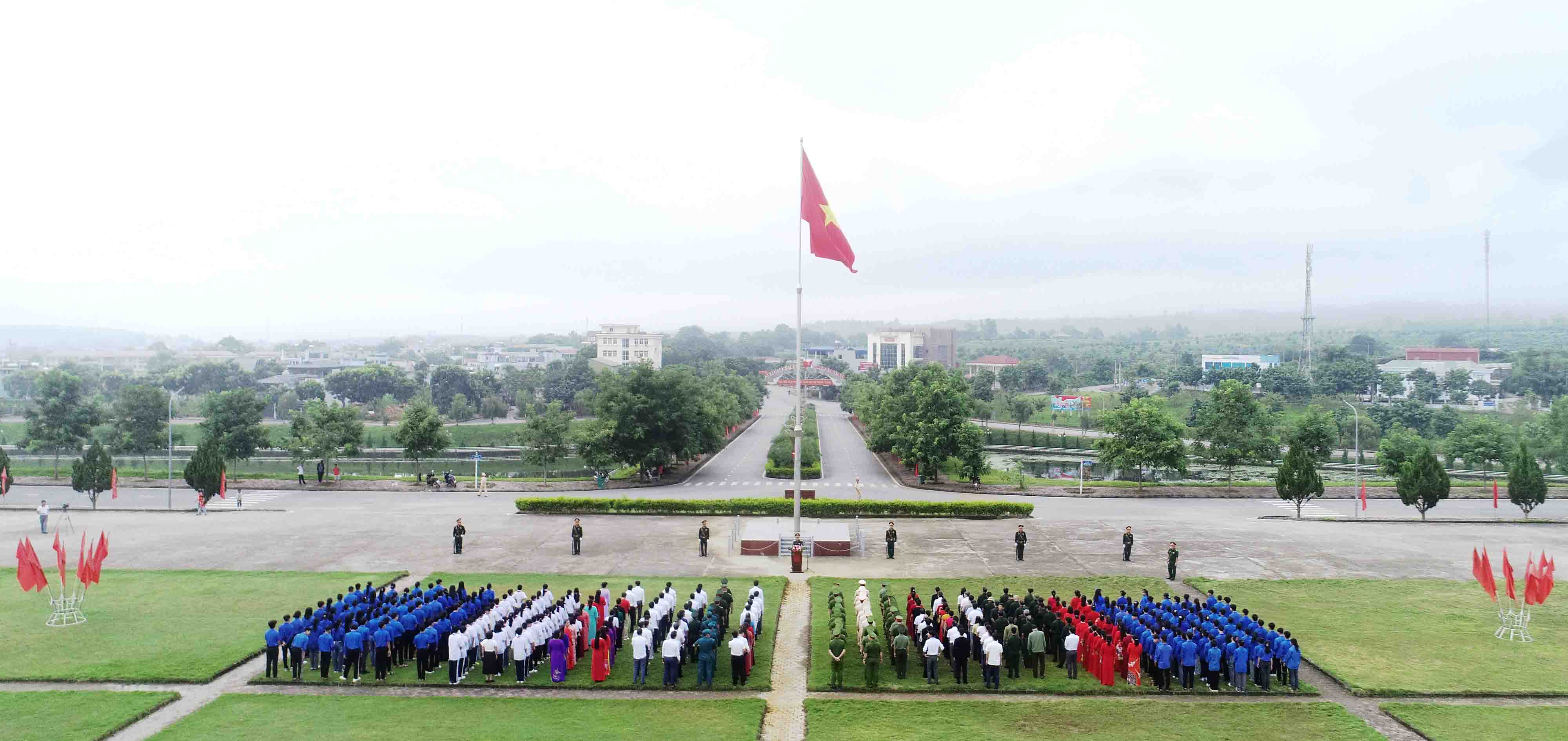 Huyện Tân Uyên lần đầu tiên tổ chức Lễ chào cờ nhân Ngày Quốc khánh 2/9