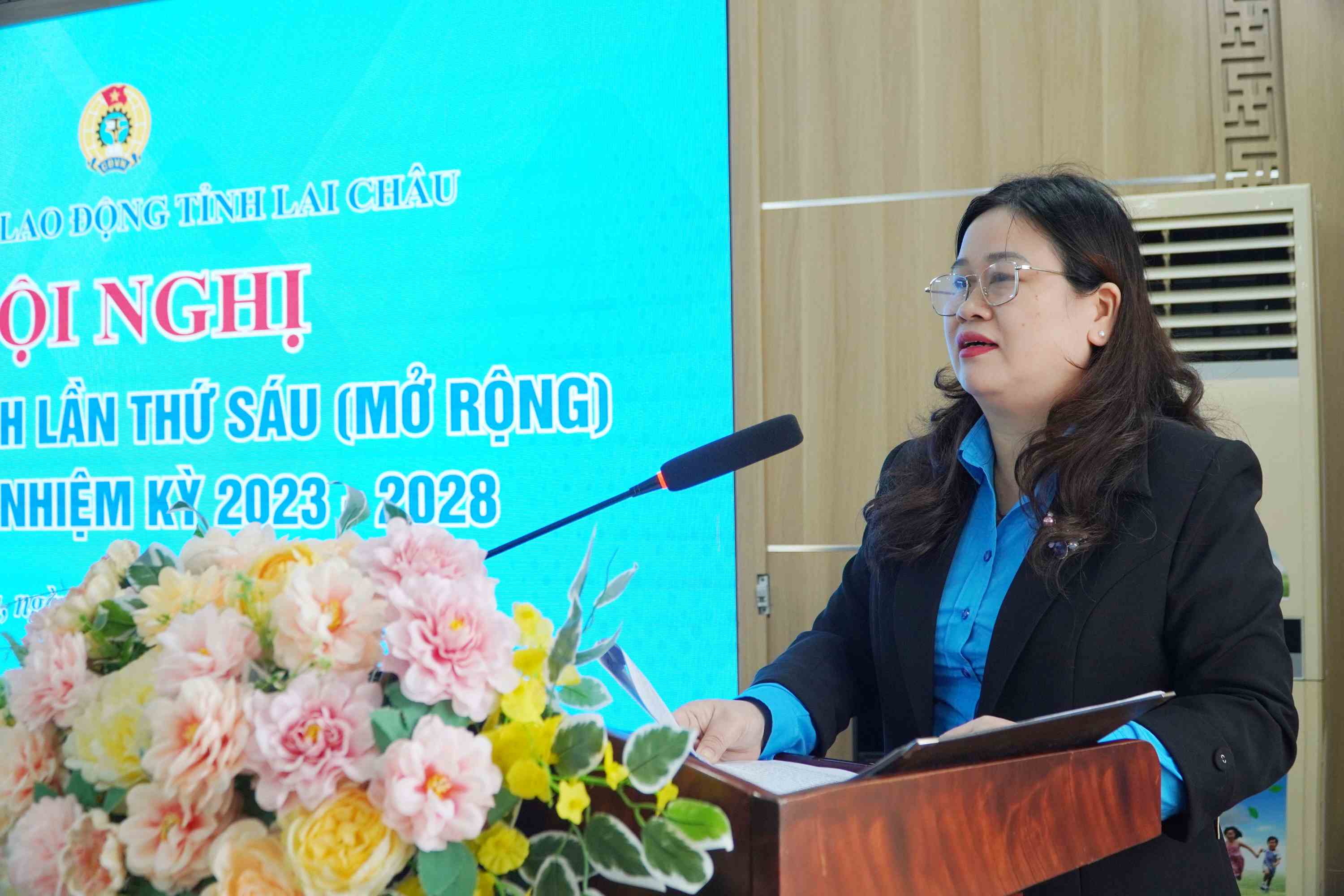 Các đại biểu phát biểu ý kiến tại Hội nghị.