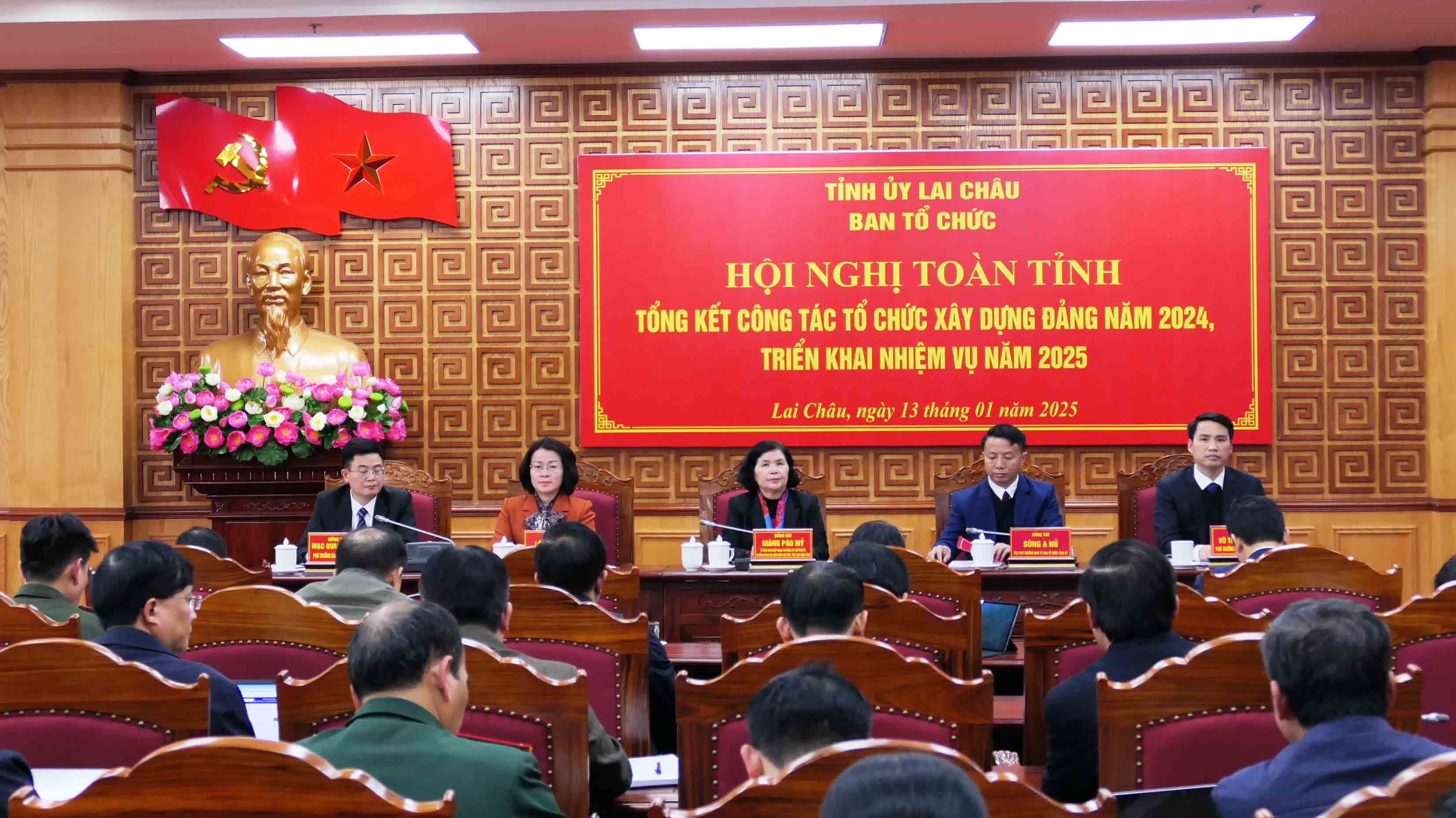 Triển khai nhiệm vụ công tác xây dựng Đảng năm 2025