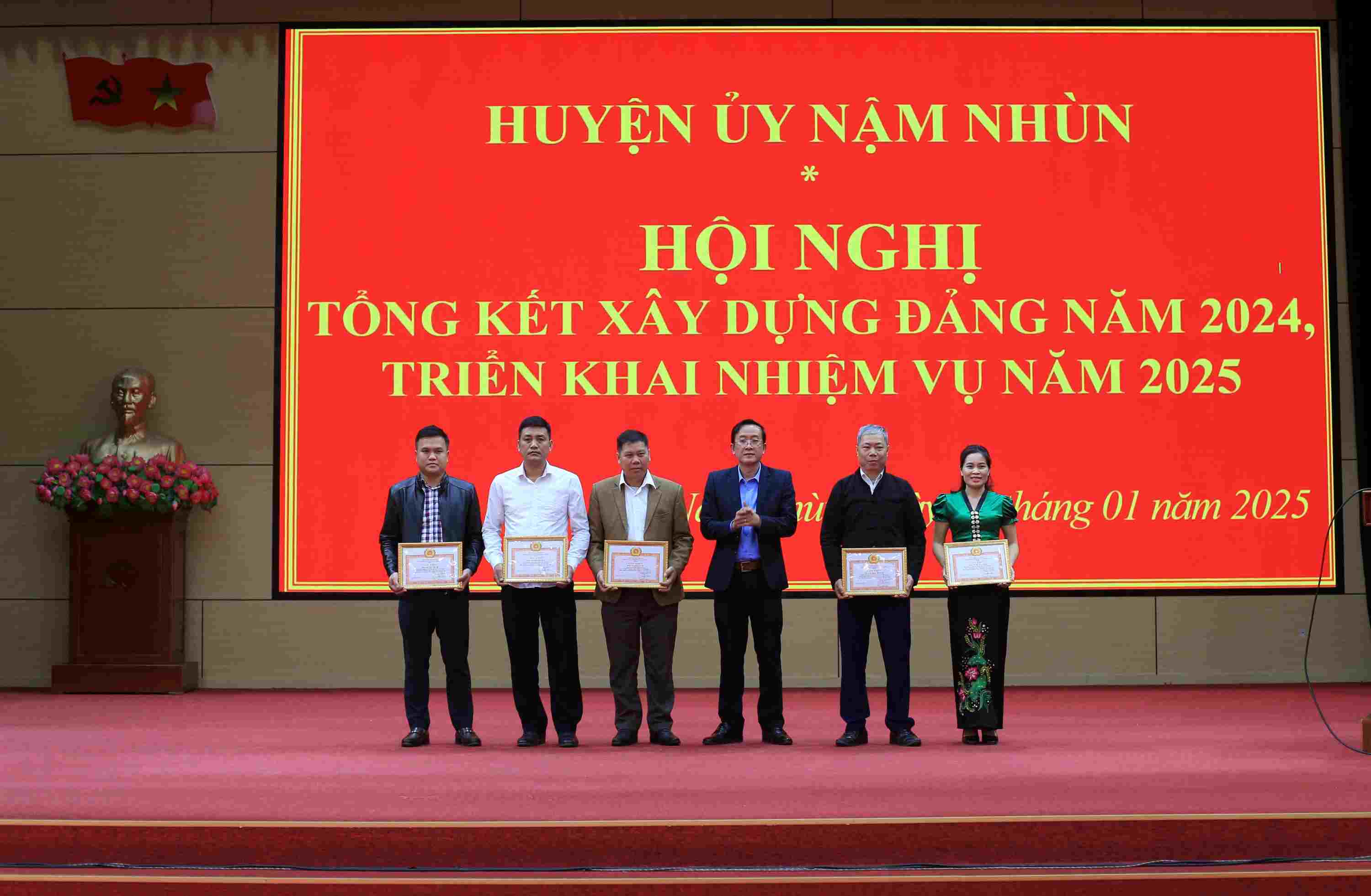 Huyện ủy Nậm Nhùn: Tổng kết xây dựng Đảng năm 2024, triển khai nhiệm vụ năm 2025