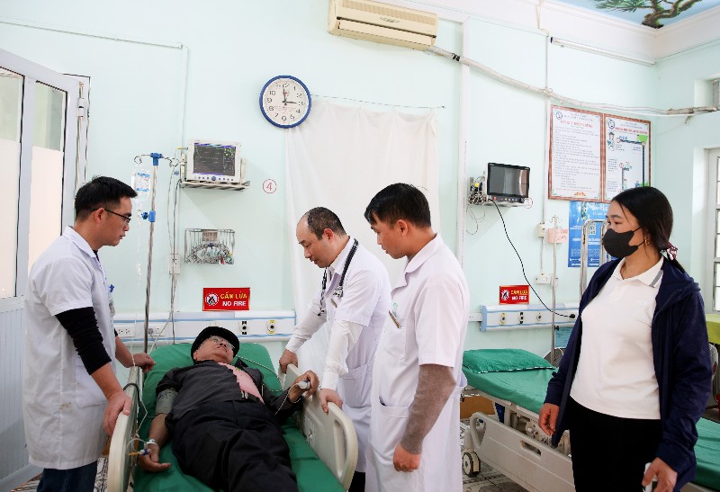 Những người thầy thuốc vì dân