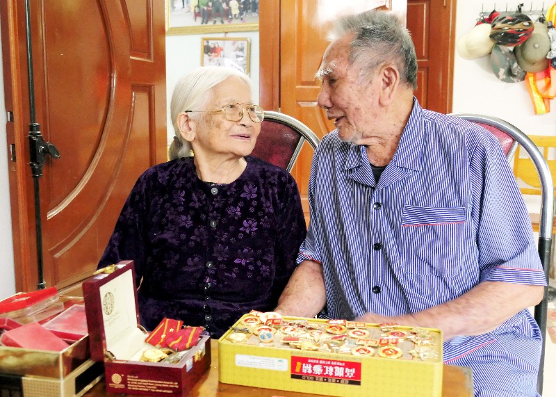 Những “bóng cây” tỏa mát ở đất chè