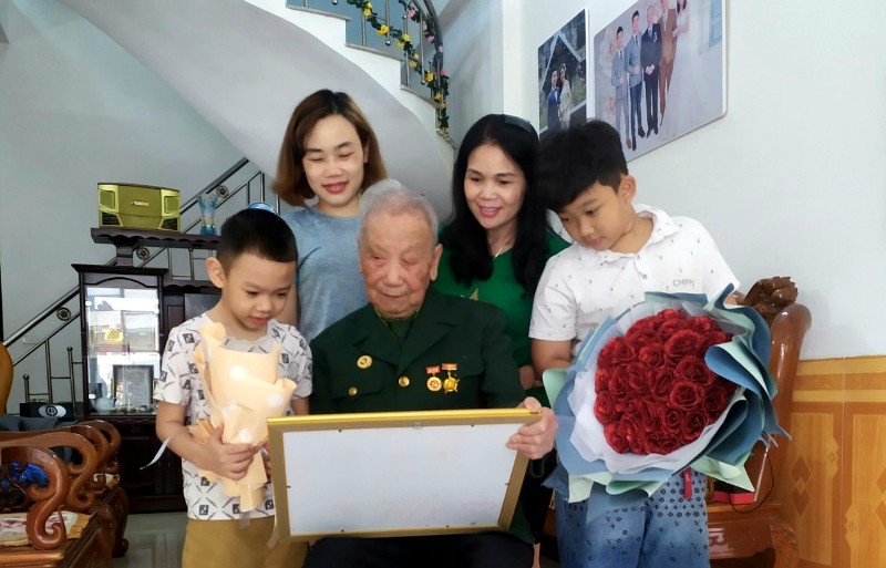 Vang mãi bản hùng ca Chiến thắng Điện Biên Phủ
