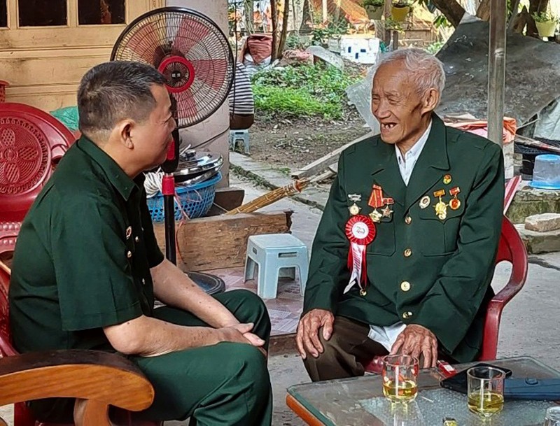 Phát huy truyền thống hào hùng