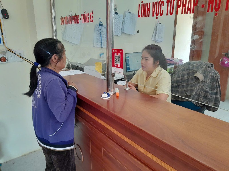 Hướng tới sự hài lòng của người dân