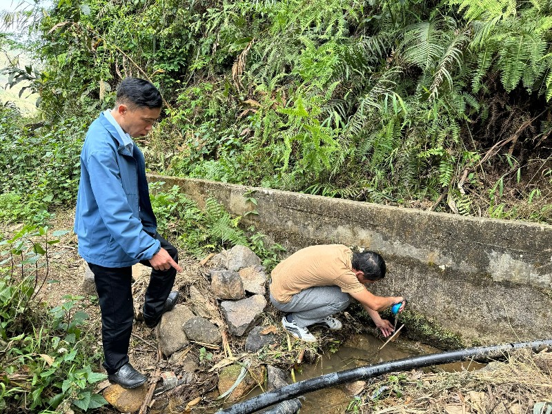 Thiếu nước sản xuất ở Chù Lìn
