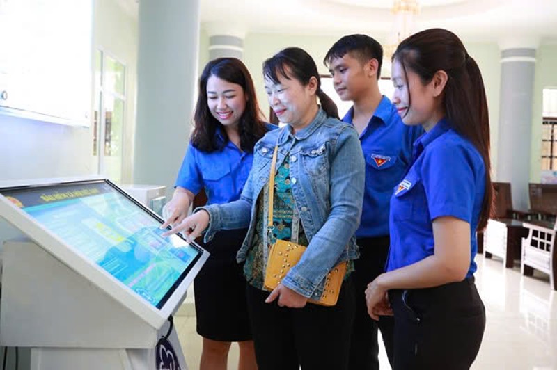BHXH Việt Nam đẩy mạnh chuyển đổi số, ứng dụng CNTT phục vụ người dân, NLĐ, NSDLĐ ngày càng tốt hơn