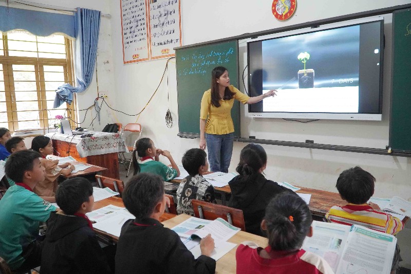 Nậm Nhùn đẩy mạnh chuyển đổi số trong giáo dục