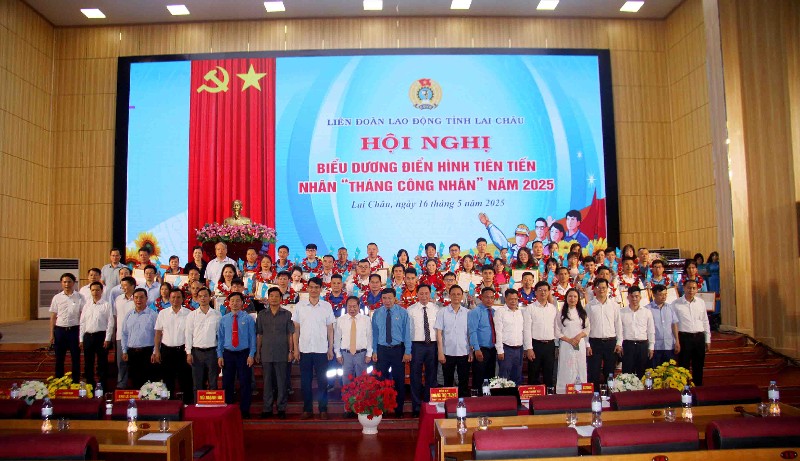 Biểu dương điển hình tiên tiến nhân Tháng Công nhân năm 2025